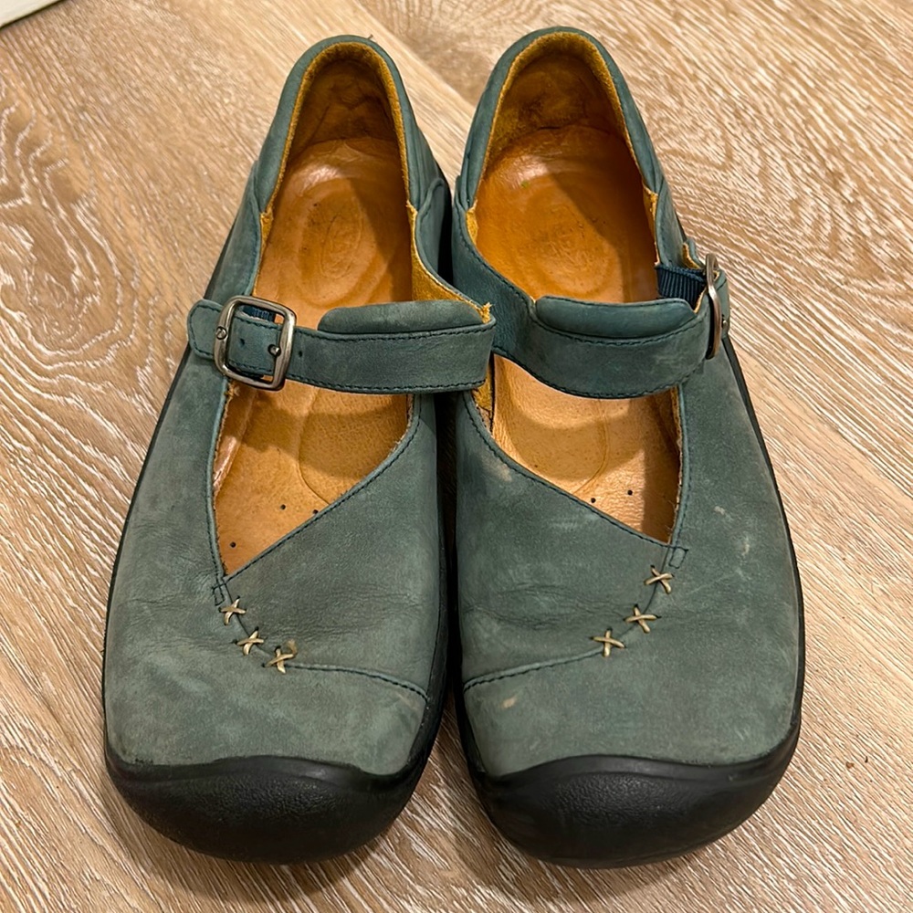 Green Keen Verona Mary Janes size 7.5 women’s
